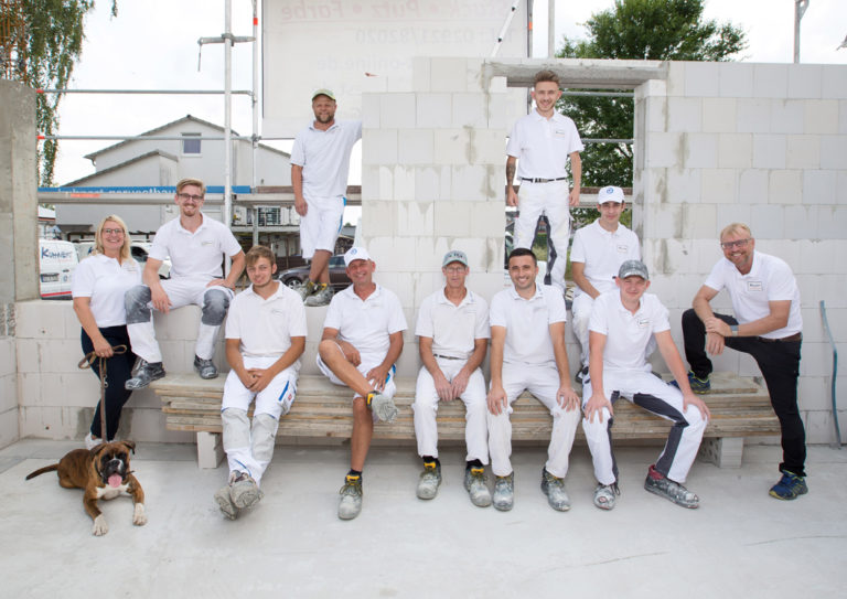 Teamfoto in den eigenen vier Wänden